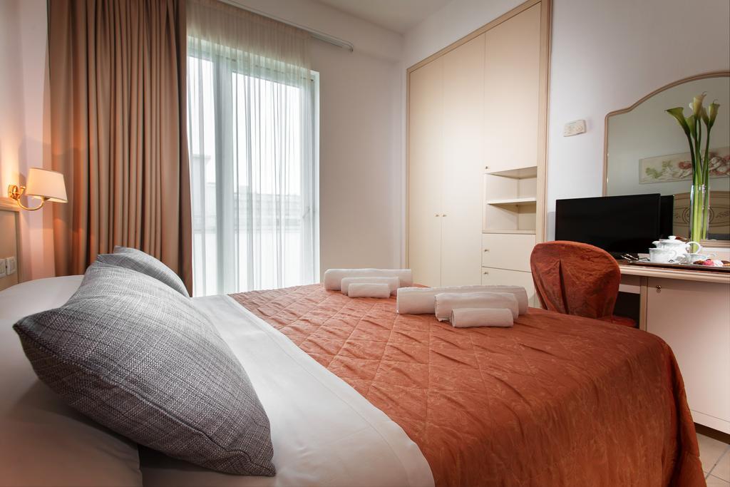 Hotel Mocambo Milano Marittima Oda fotoğraf